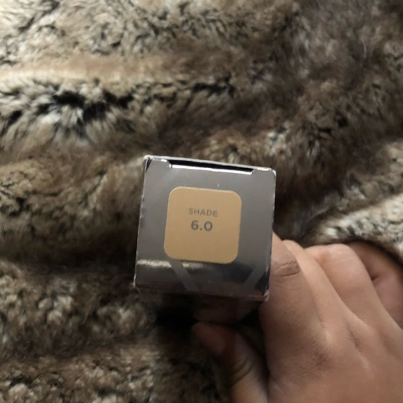 URBAN DECAY ALL NIGHTER LIQUID FOUNDATION (6.0) - Picture 3 of 5